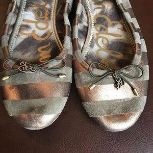 Sam Edelman Olive and Gold Flats